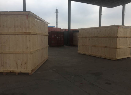 二手印刷机进口清关后给客户配送